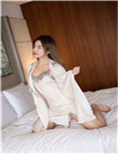 杨思敏金梅瓶1一5集剧情介绍-我女朋友的妺妺3