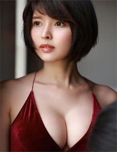 饭桌上故意张开腿让公在线观-瓶子里的天使