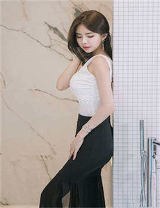 六月之蛇